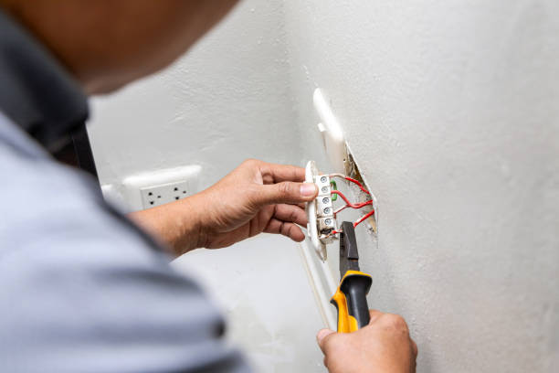Best Local Electrician Companies  in Greenfield, MO